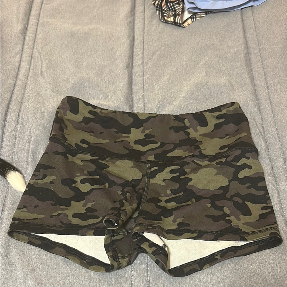 Fleo Camouflage Athletic Shorts
